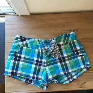 ROXY - green & blue plaid shorts